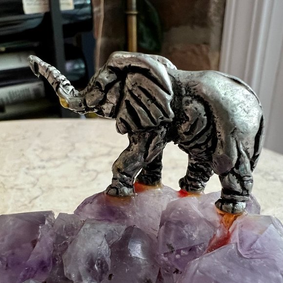 Elephant on Amethyst Crystal Stone - Picture 3 of 7